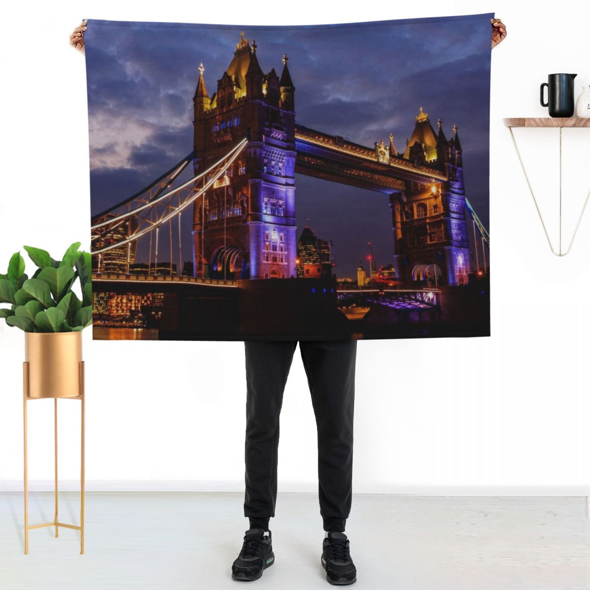 Tower Bridge London UK Sunset  – Anime Cosplay London Bewertung und Preis